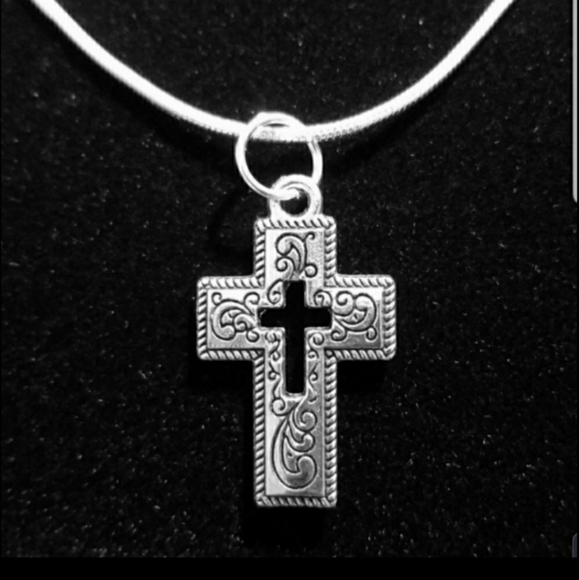 Filigree Cross 20" \ .925 Sterling Silver Necklace - Picture 1 of 2